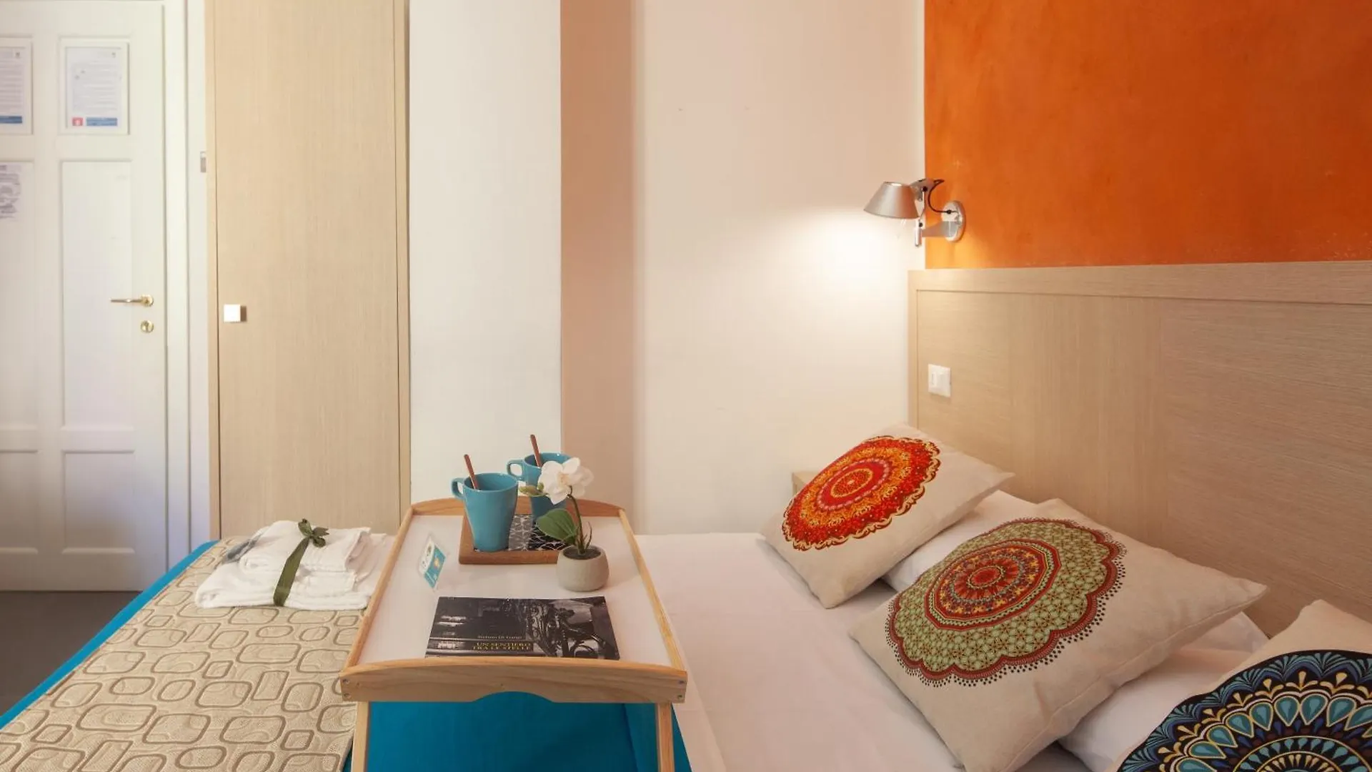 Shanti 3 - Riomaggiore Private Room 0*,